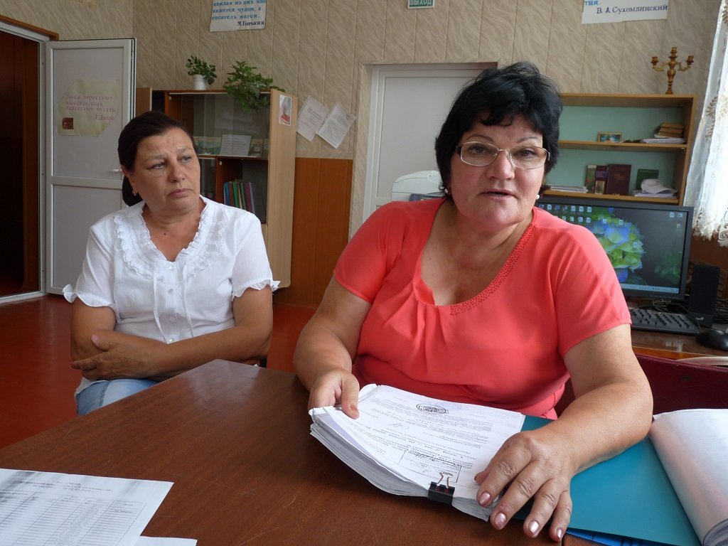 - Надежда Шафранова (слева) и Елена Алешкина   - женщины с характером. Их не остановили даже угрозы.