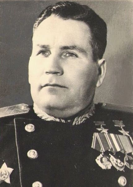 Дважды Герой Советского Союза генерал-майор Иван Фесин