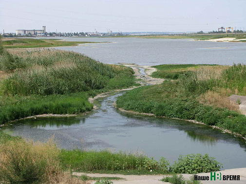 Цимлянское водохранилище остается зоной экологической опасности.