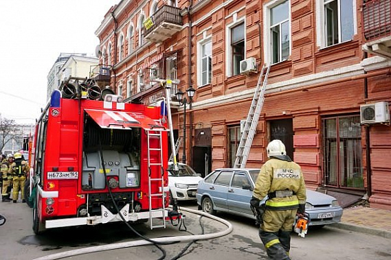 В Ростове в пожаре на Шаумяна погиб человек