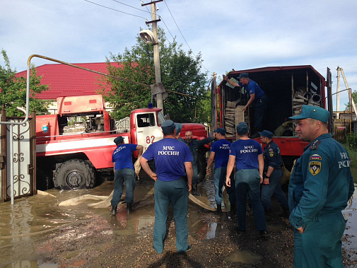 Донские спасатели продолжают работать в зоне   паводка на Ставрополье