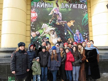 Поздравления с 8 Марта для девочек в стихах Поздравления от мамы жениха на свадьбе своими