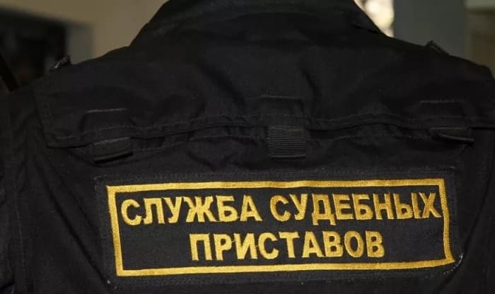 В Багаевском районе должник отработал 30 часов в парке