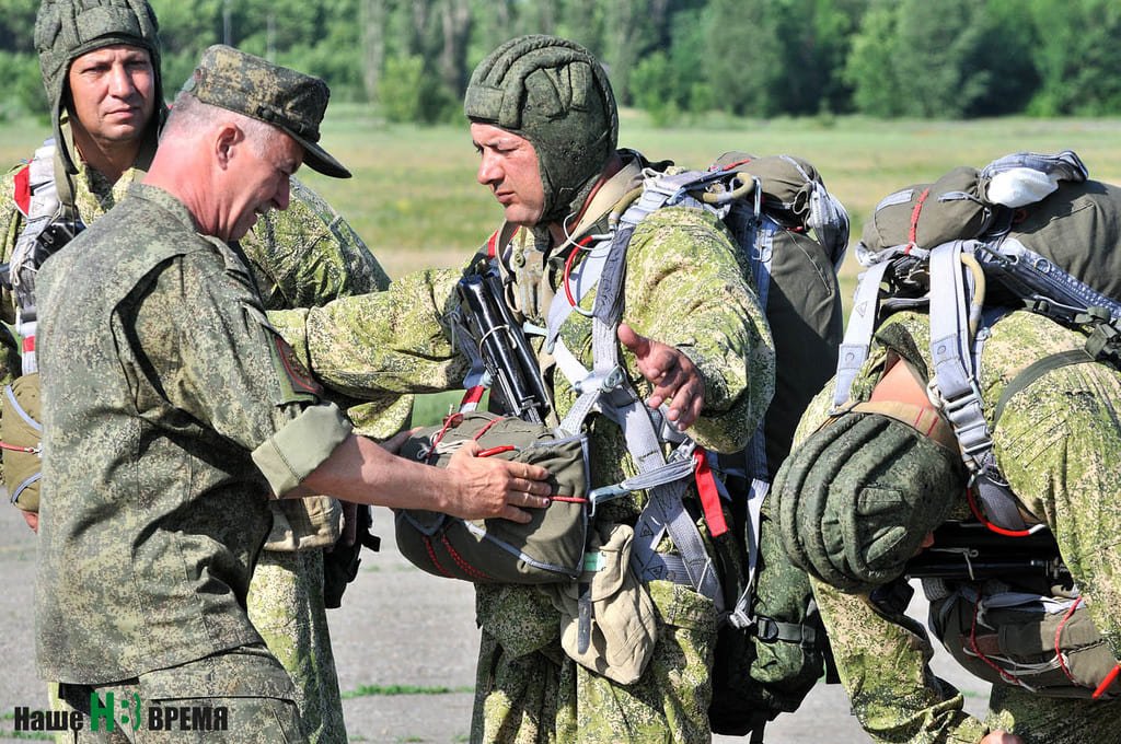 Покажи спецназовцев. Бригады СПН ЮВО. Спецназ отработка. Бригада спецназа ЮВО. Южный военный округ спецназ.