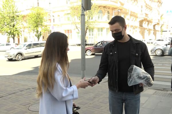 В Ростове-на-Дону раздают бесплатные маски