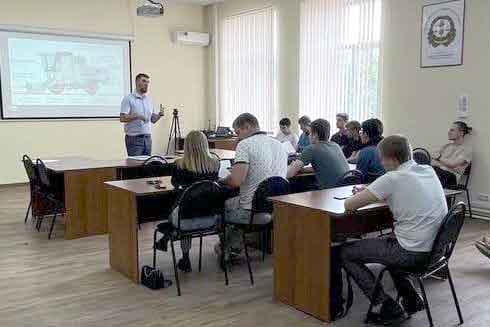 В Ростовской области можно бесплатно выучиться на тракториста