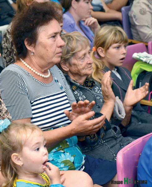 Погода в гапкине константиновском районе. Хутор Гапкин Константиновский район. Хутор Агапкин Константиновского района. Константиновский район Гапкин библиотека. Гапкин школа.