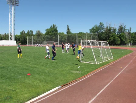 В Ростове прошел летний ветеранский футбольный турнир 45+