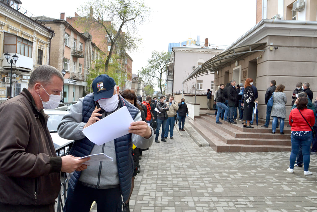 Василий Голубев раскритиковал работу ростовских властей по организации выдаче пропусков