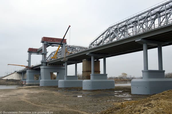 Стала известна точная дата открытия моста через Северский Донецк, но все проблемы он не решит