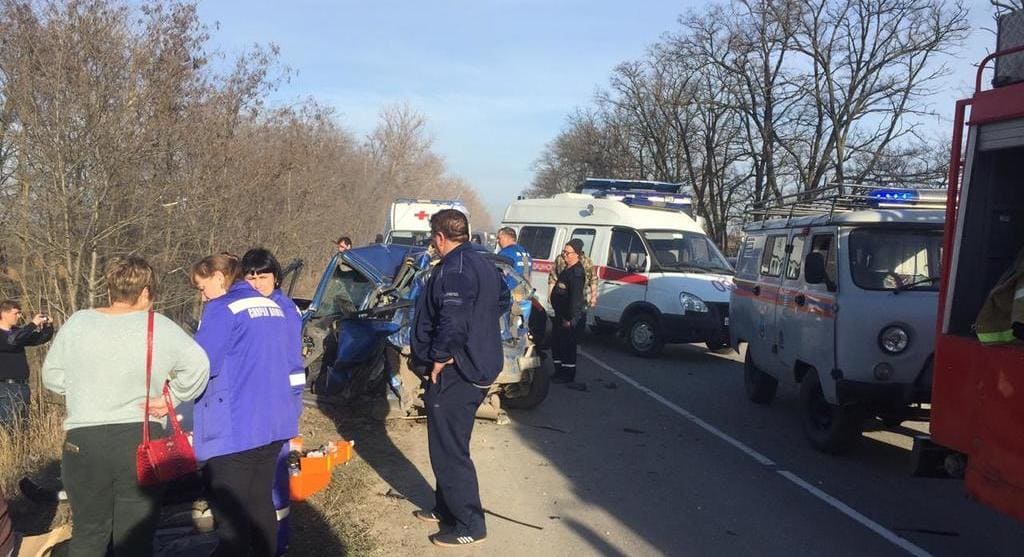 На дороге «Ростов — Волгодонск» произошла массовая авария: один человек погиб