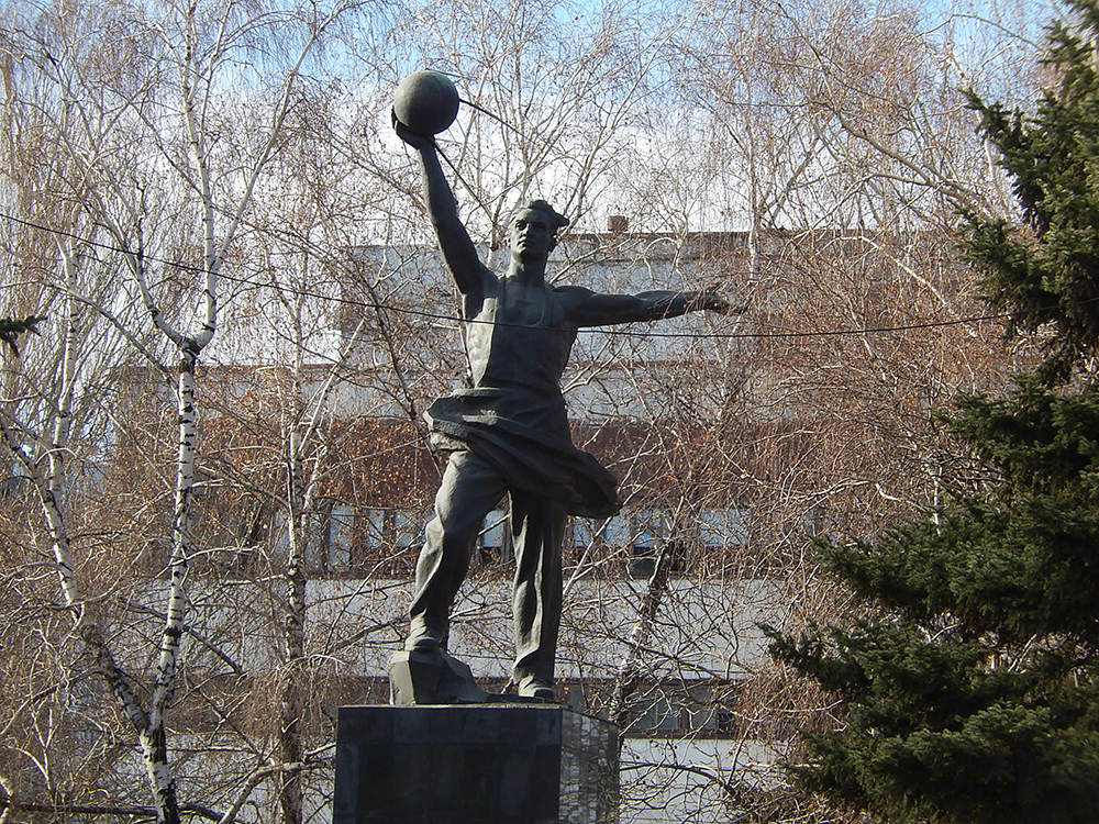 площадь энергетиков ростов на дону. площадь энергетиков ростов на дону. площадь энергетиков ростов на дону. памятник первому спутнику ростов. площадь энергетиков ростов-на-дону фото.