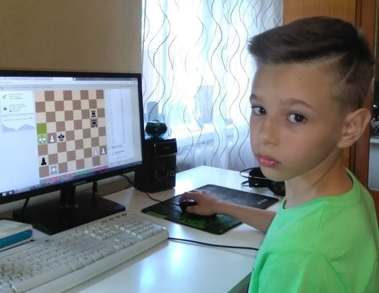 Ростовчанин Данила Махонин отличился на турнире донской детской шахматной лиги