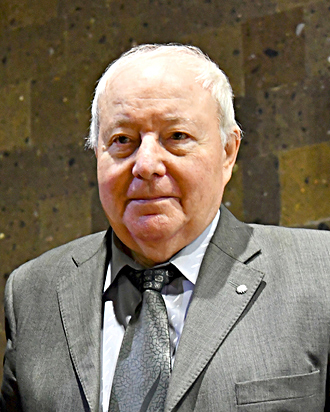 Александр Митропольский