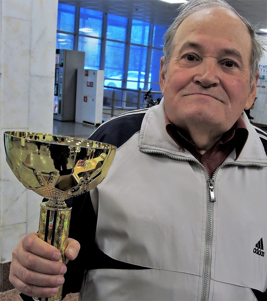 Чемпиону мира среди инвалидов по шахматам, мастеру спорта России, тренеру высшей категории Валентину Малюге посчастливилось общаться с Алексеем Берестом.