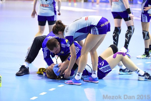 Хозяйки играли на грани и даже за гранью правил. Многим ростовчанкам потребовалась медицинская помощь...