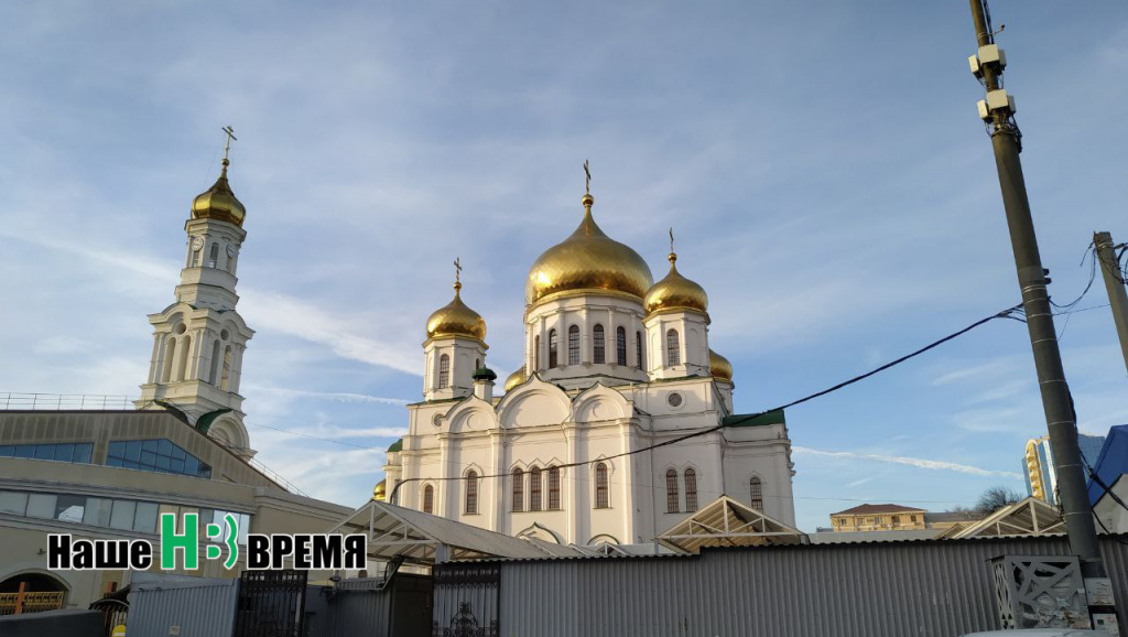 А купола в России кроют чистым золотом.jpg