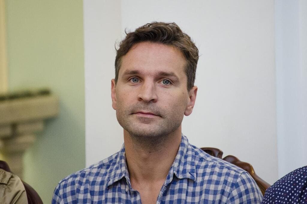 Виктор Добронравов Виктор Добронравов
