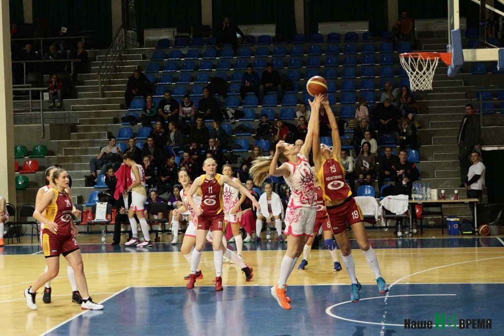 Когда мяч на высоте...