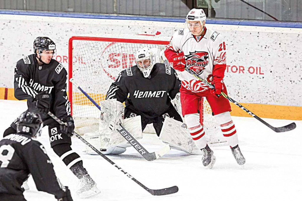 Защитник и вратарь челябинцев смогли нейтрализовать атаку «Ростова».