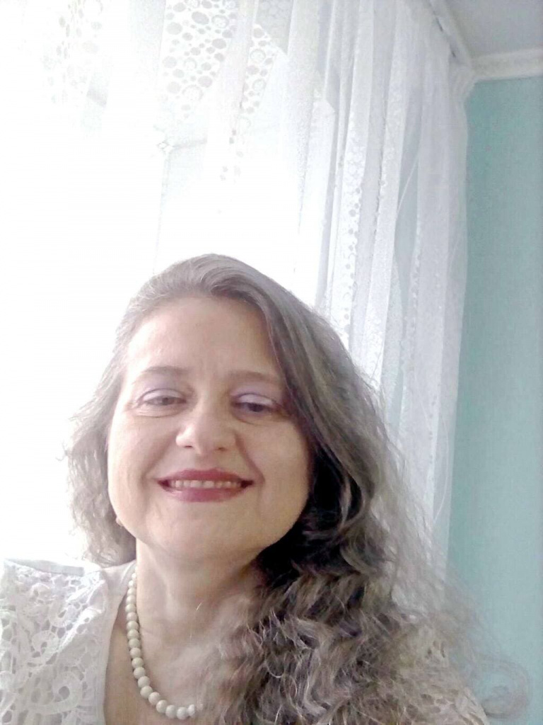 Елена ДАВЫДОВА (г. Донецк) принимала самое активное участие в жизни газеты, привлекая внимание подрастающего поколения к событиям и проблемам, освещаемым нашим изданием Елена ДАВЫДОВА (г. Донецк) принимала самое активное участие в жизни газеты, привлекая внимание подрастающего поколения к событиям и проблемам, освещаемым нашим изданием