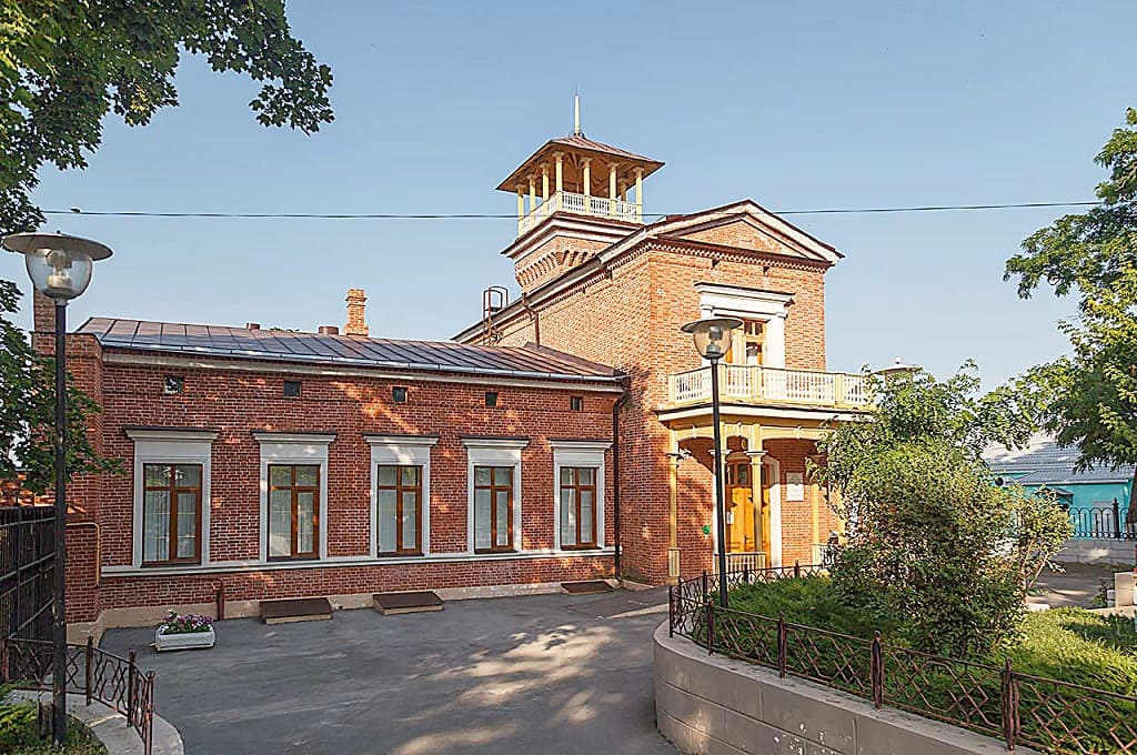 Дом Чайковских, г. Таганрог, ул. Греческая, 56б, т. 8 (8634) 36-04-66. Дом Чайковских, г. Таганрог, ул. Греческая, 56б, т. 8 (8634) 36-04-66.