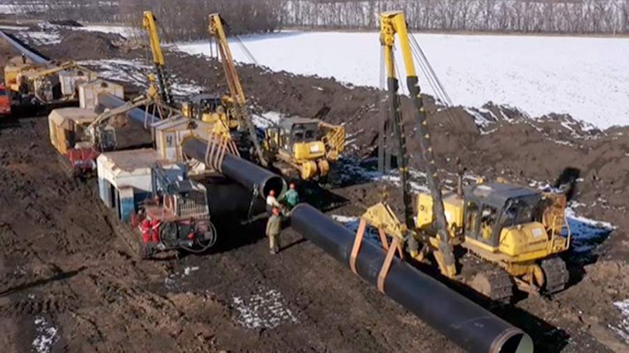На строительстве водовода Дон - Северский Донец - Донбасс. Источник фото: "Известия".