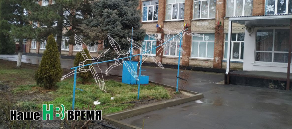 А превратились в белых журавлей.jpg А превратились в белых журавлей.jpg
