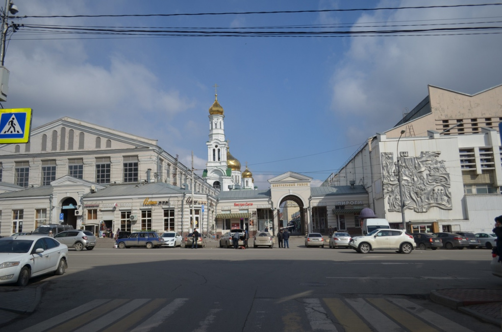 Центральный рынок ростов ул московская. Буденновский 12 ростов на дону аптека. Рынок городок. Станиславского буденновский ростов. Рынок на буденновском ростов на дону.