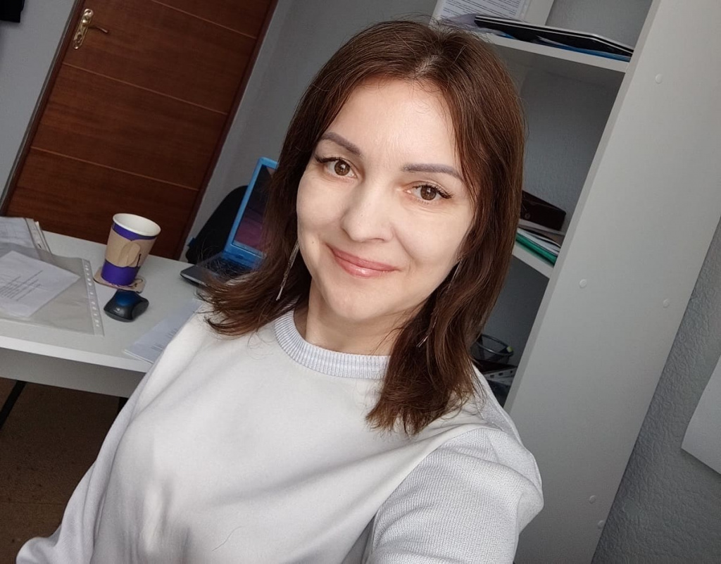 Юрист Оксана Кладовая помогла Сычевым выиграть дело, теперь добивается исполнения решения суда. Юрист Оксана Кладовая помогла Сычевым выиграть дело, теперь добивается исполнения решения суда.