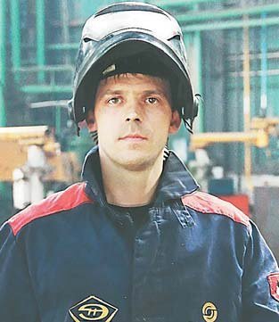 Михаил Юрьевич КРУТОВ, электросварщик на автоматических и полуавтоматических машинах сварочно-кузовного цеха