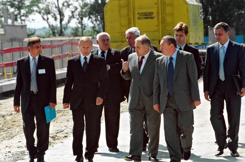В 2003 году на ростовском "Водоканале" побывал В. Путин. Его приезд сюда - лишь подчеркнул значение предприятия для города и области.