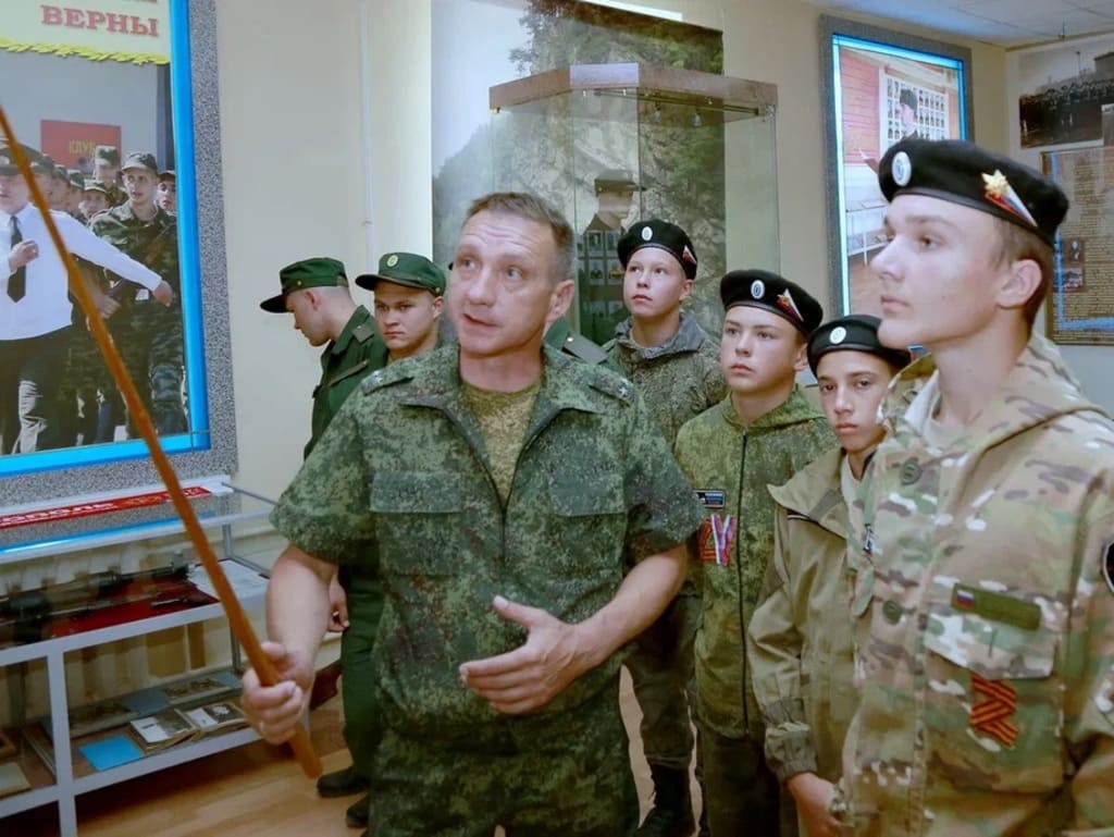 Спецбат отзывы. Начальник Батайского призывного пункта. Спецбат охрана тополей. Фото из спецбата.