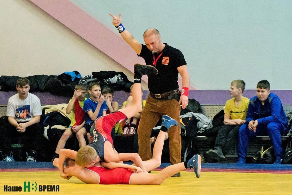 В донской столице прошло первенство Ростовской области по вольной борьбе среди кадетов младшего возраста (2003-2005 гг.р.).
