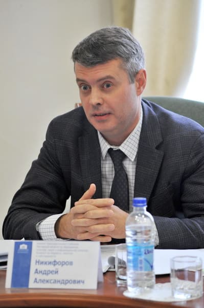 Заместитель министра финансов Андрей Никифоров отвечал на вопросы участников, касающиеся пакета документов, необходимых для финансирования. 