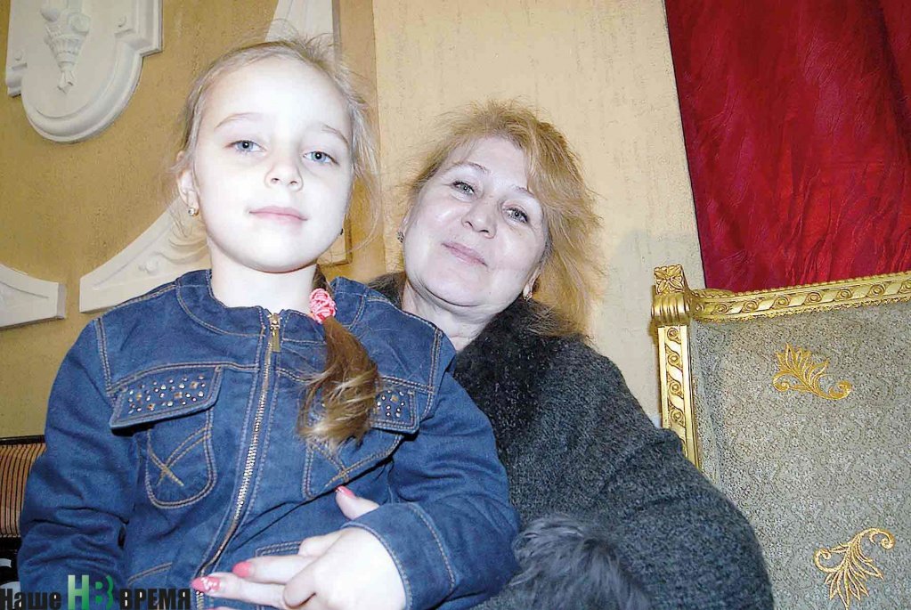  Елена Пескова с внучкуой Катей пришли сюда в первый раз