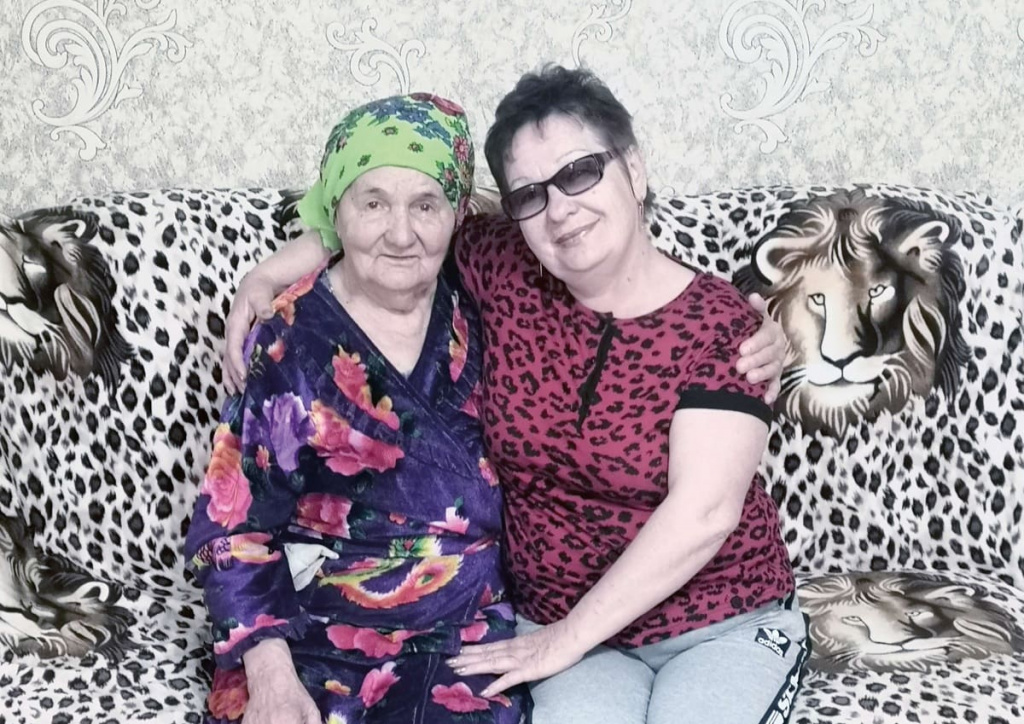 Ольга Ивановна (слева) и Татьяна Александровна – теперь не просто приемная семья, а подруги. Ольга Ивановна (слева) и Татьяна Александровна – теперь не просто приемная семья, а подруги.