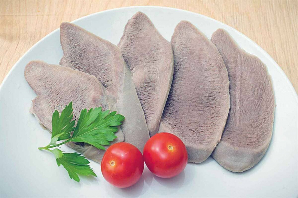 Язык говяжий (отварной)