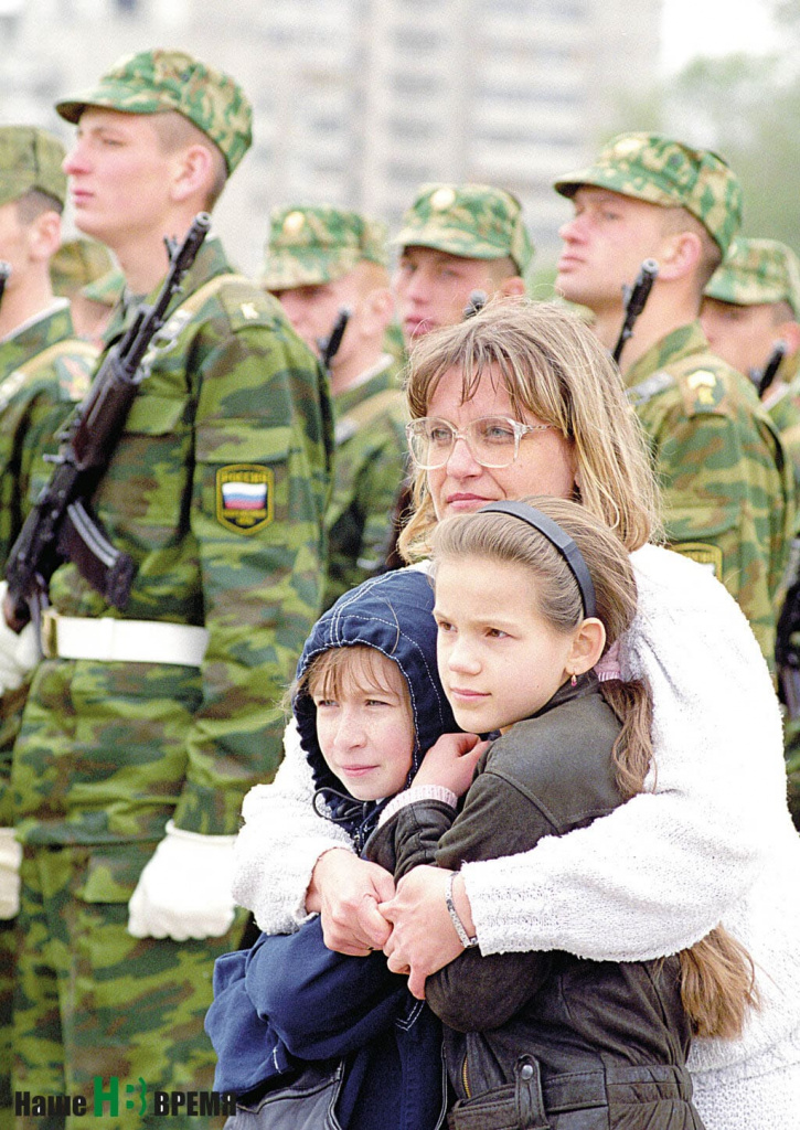 С хорошо обученной армией спокойнее.