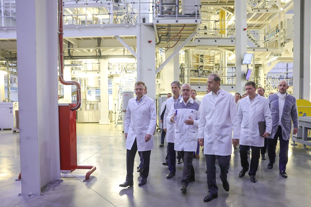 Мантуров 1.jpg Мантуров 1.jpg