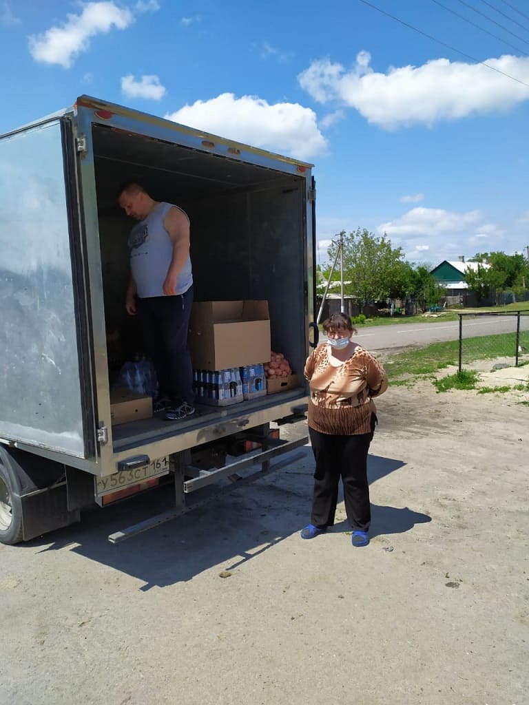 Автолавка с продуктами от кооператива «Донские овощи» отправилась торговать в глубинку