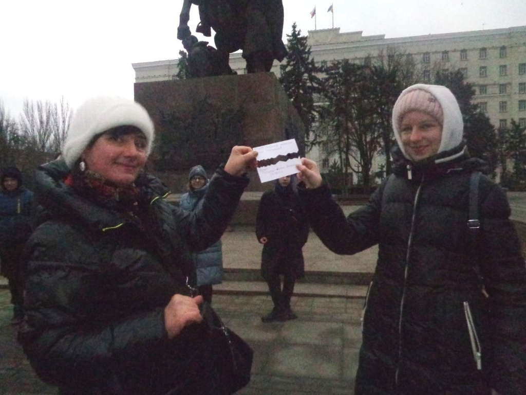Экскурсовод и организатор квеста Светлана Никуленко и участница проекта Светлана Грановая нашли совместимые вопрос-ответ. Экскурсовод и организатор квеста Светлана Никуленко и участница проекта Светлана Грановая нашли совместимые вопрос-ответ.