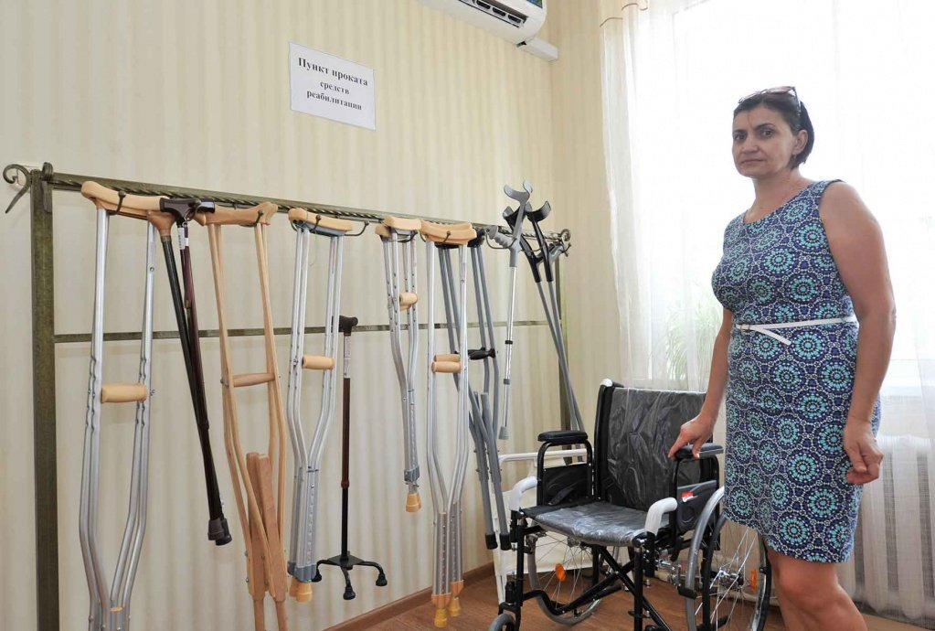 Елена Нечаева: «Костыли, разнообразные трости, инвалидные коляски – и все бесплатно!»