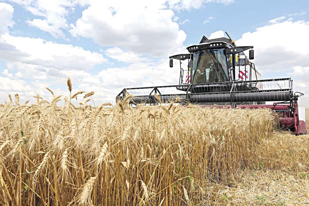 В Ростовской области успешно реализуется программа поддержки, позволяющая возместить сельхозтоваропроизводителям 20 процентов стоимости сельхозтехники. 