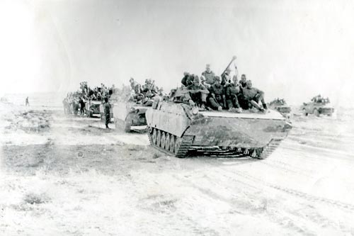 на-марше--подразделения-66-й-отдельной-мотострелковой-бригады.jpg на-марше--подразделения-66-й-отдельной-мотострелковой-бригады.jpg