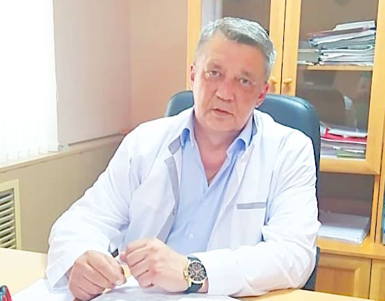 Главный врач ЦРБ Роман БОРИСОВ: «Если производственники примут долевое участие в обеспечении жильем докторов, дело обязательно сдвинется». Главный врач ЦРБ Роман БОРИСОВ: «Если производственники примут долевое участие в обеспечении жильем докторов, дело обязательно сдвинется».