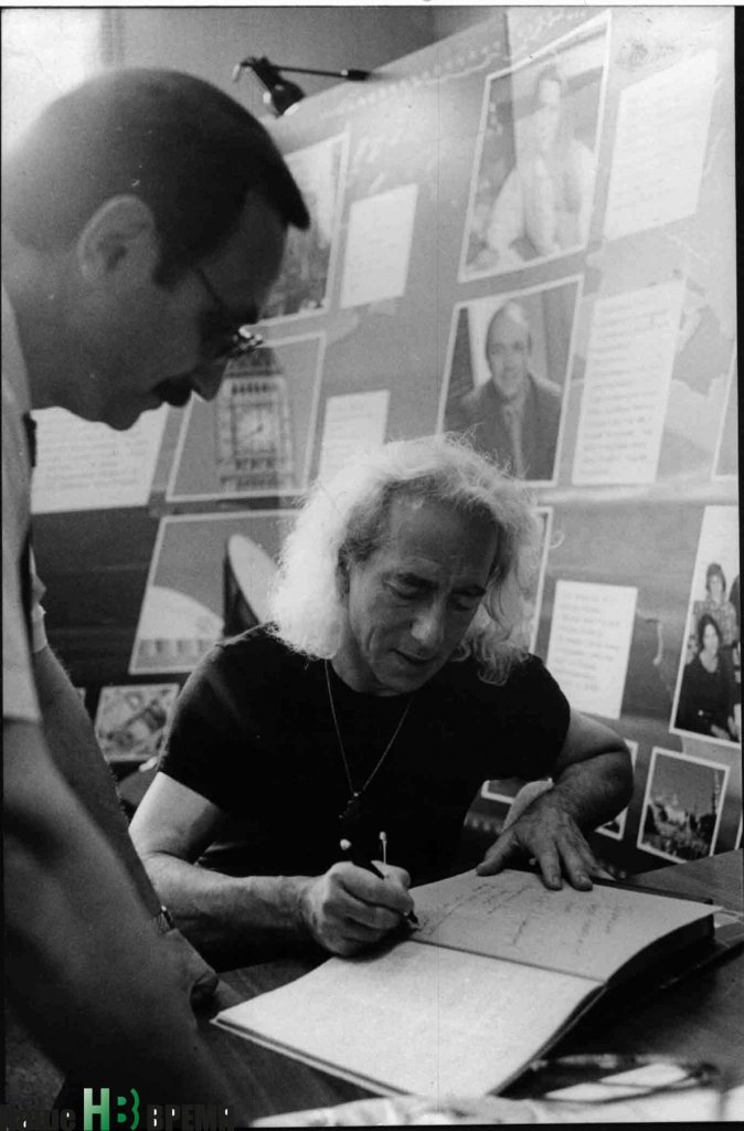 Сева Новгородцев: «Архиздорово!»