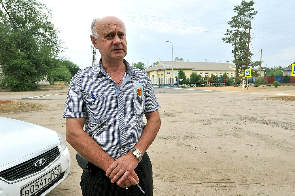 Глава поселковой администрации Сергей МОРОЗОВ надеется, что скоро на месте обгоревших развалин в селе появится современный Дом культуры.