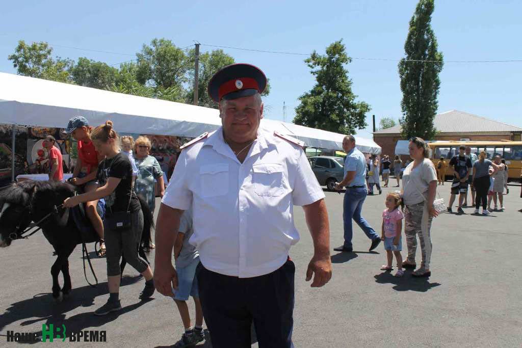 Хуторской атаман Александр НАЗАРЕНКОВ Хуторской атаман Александр НАЗАРЕНКОВ