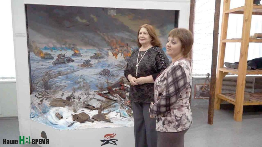 Ольга Калабердина (слева) в свое время спасла музей. А Наталья Таничева, сотрудница дома детского творчества, работает хранителем музейных сокровищ.
